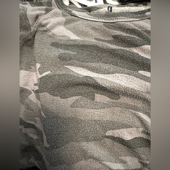 Buffalo David Bitton Camo Lightweight Sweater - Picture 5 of 7